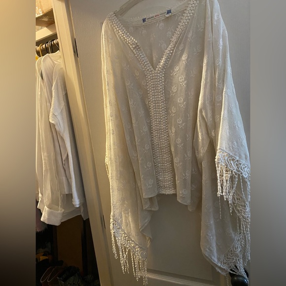 Chelsea and Violet cream fringe top - Picture 1 of 3